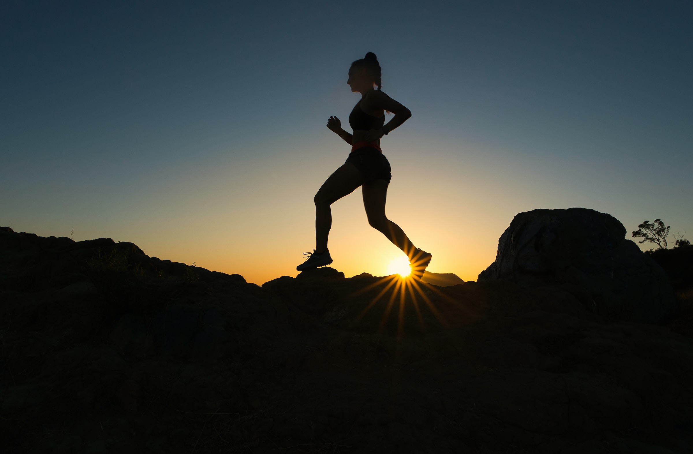 motivational quotes be strong woman running