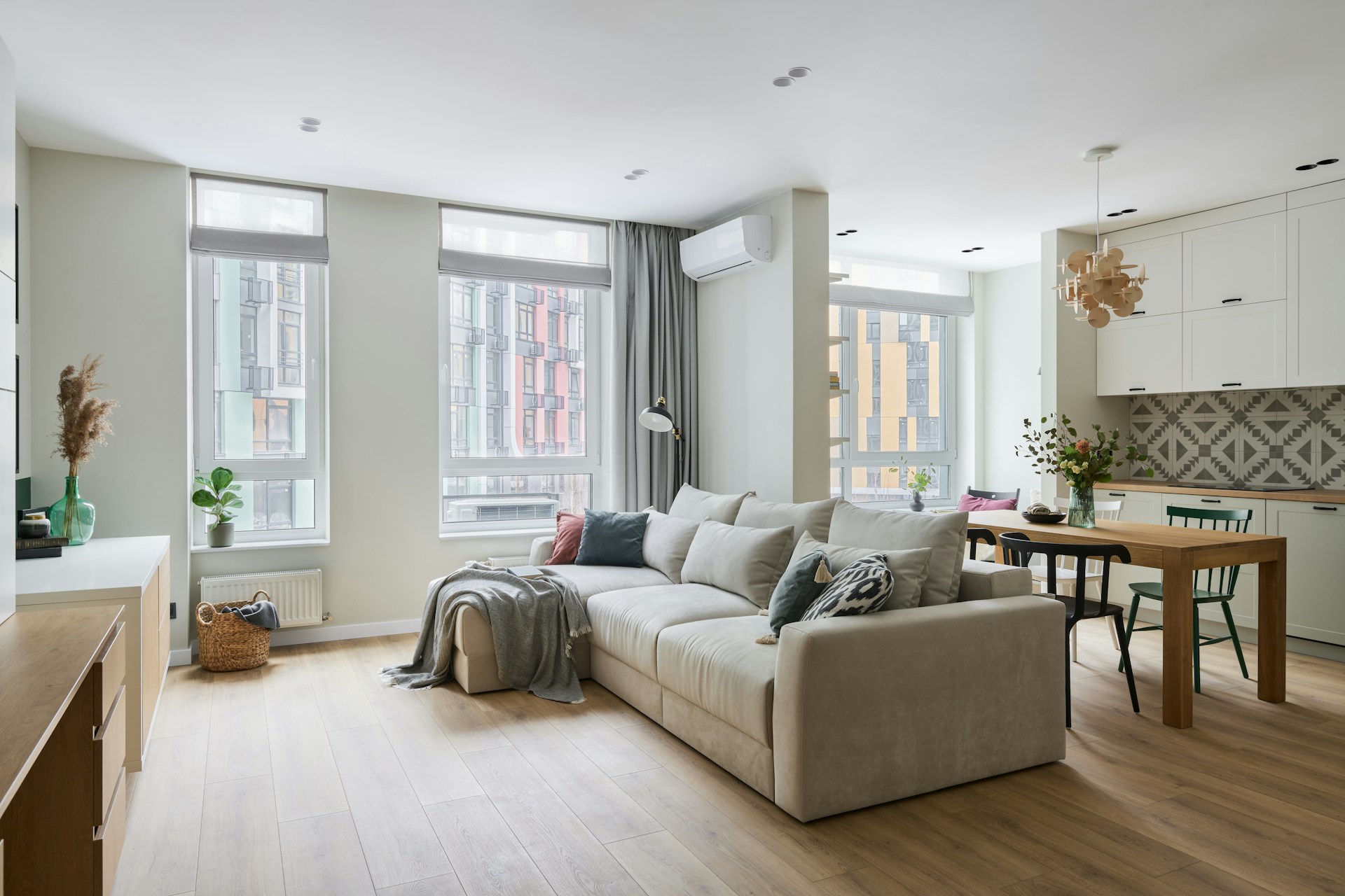How to Freshen Up Your Home Without the Hassle Using Artificial Spring Plants Home & Décor