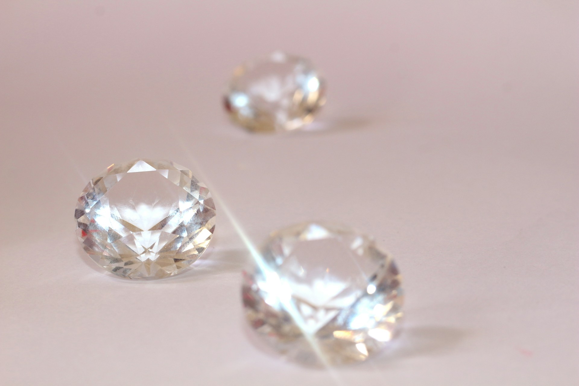 How to Shop Smart for Lab-Grown Diamond Jewelry Beauty