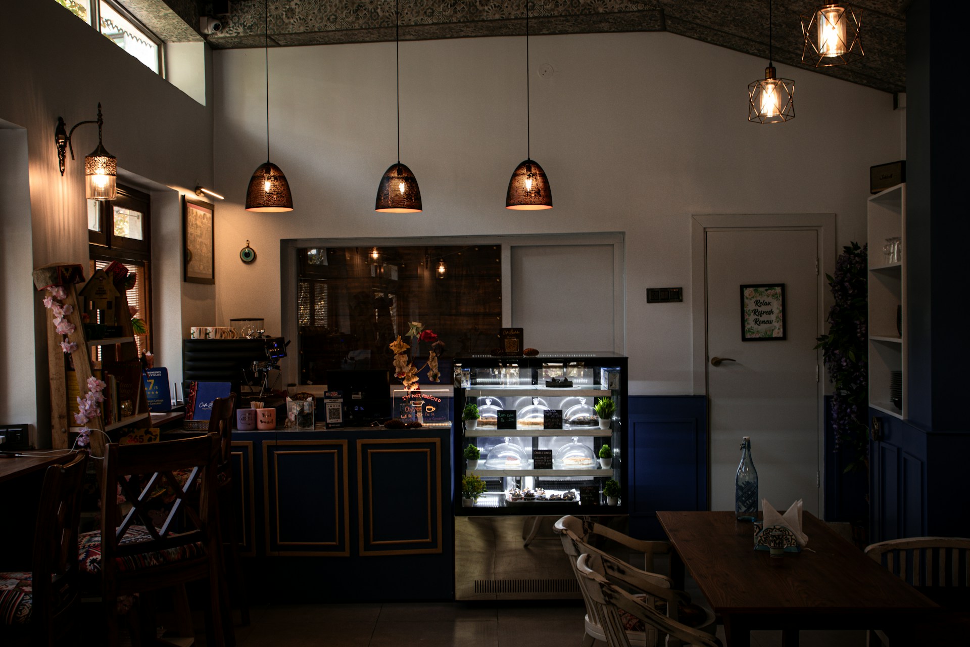 How Smart Lights Can Read the Room and Set the Mood Fashion