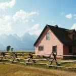 The Magical Nostalgia Behind Old-Fashioned American Country Home Goods Home & Décor