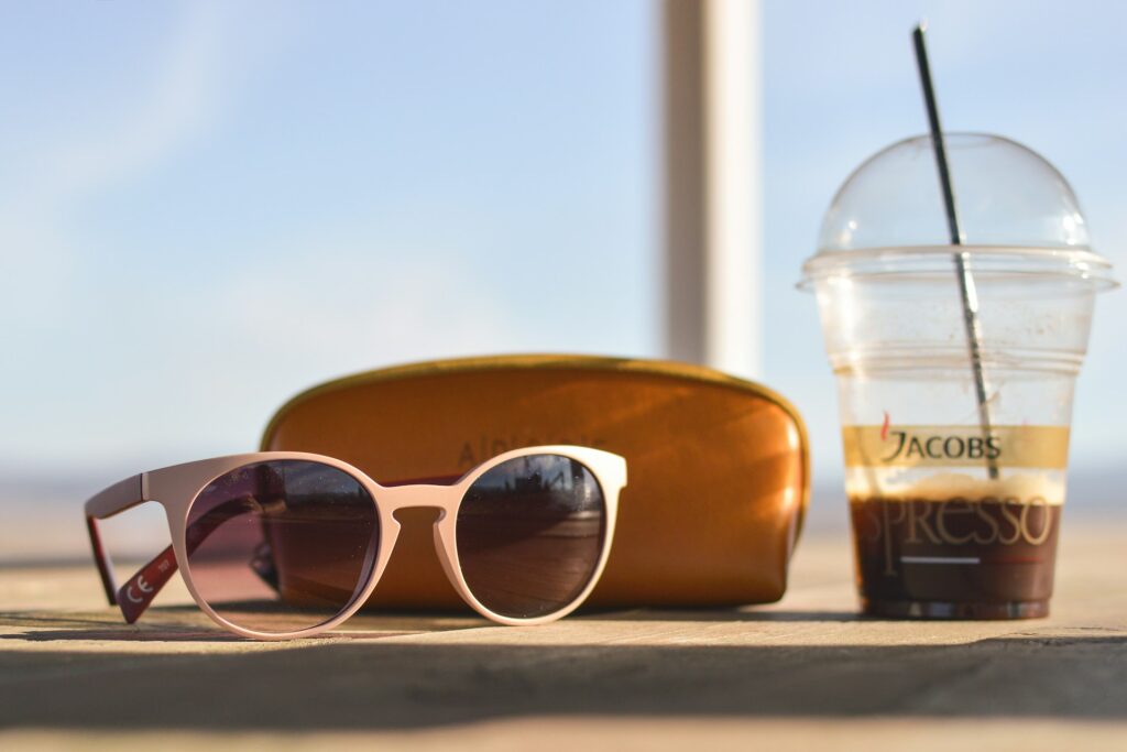 Purse Essentials That Make Busy Days Easier 7 Purse Essentials That Make Busy Days Easier Beauty, Fashion, Travel & Leisure