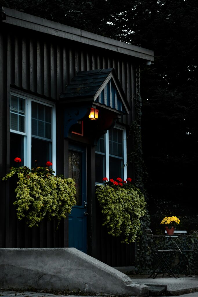How to Make Your Home’s Exterior Look More Put Together 4 How to Make Your Home’s Exterior Look More Put Together Home & Décor