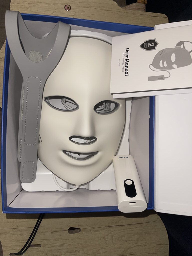 PhysioFace LED Light Mask Review: What to Know Before You Buy Beauty